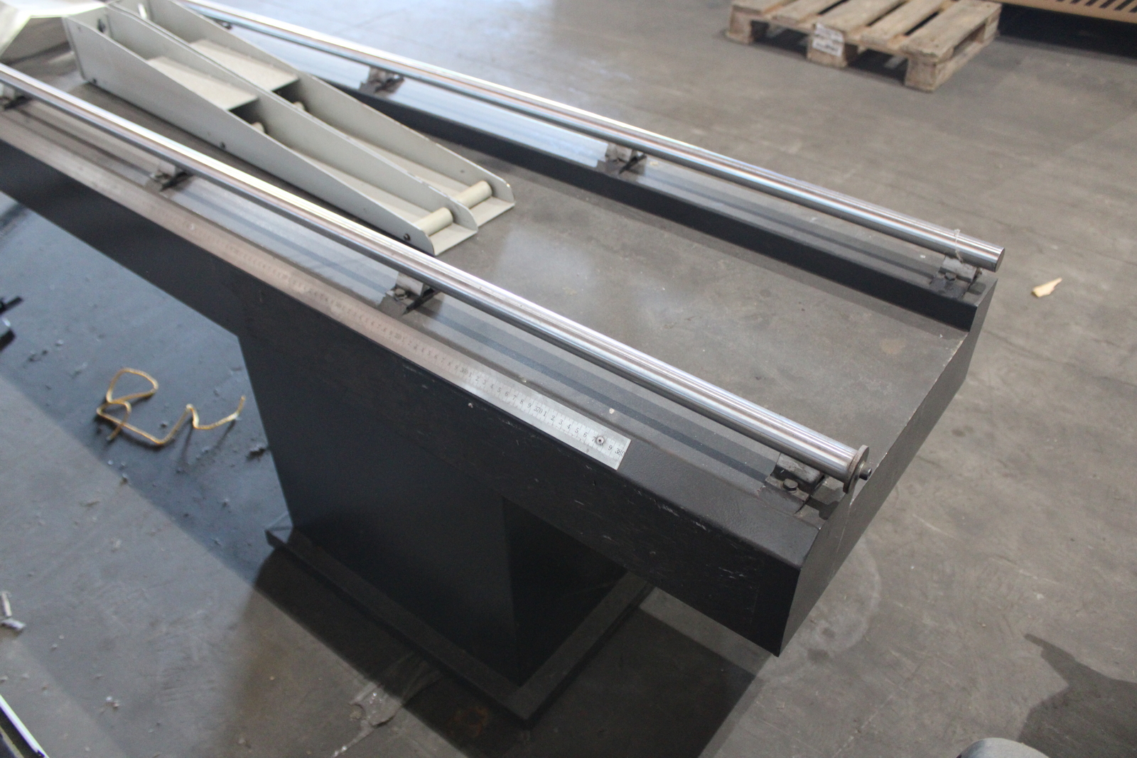 Dupla fejű vágófűrész PVC profilokhoz BOHMAN Machinery 5