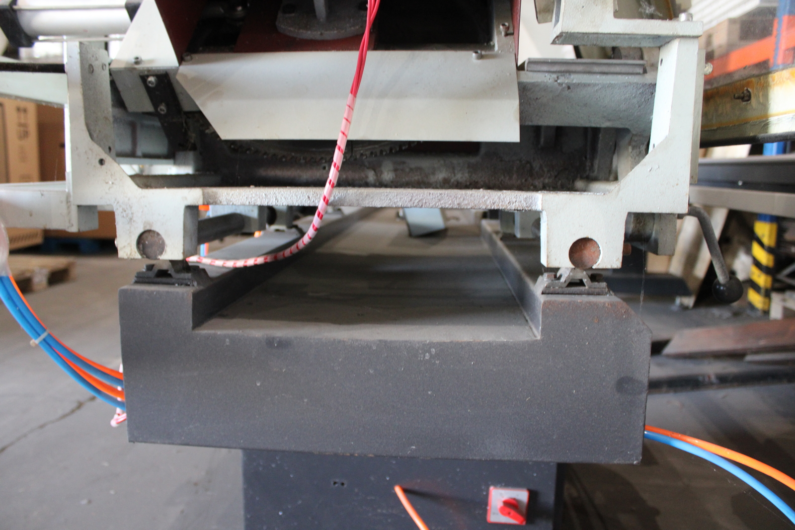 Dupla fejű vágófűrész PVC profilokhoz BOHMAN Machinery 10