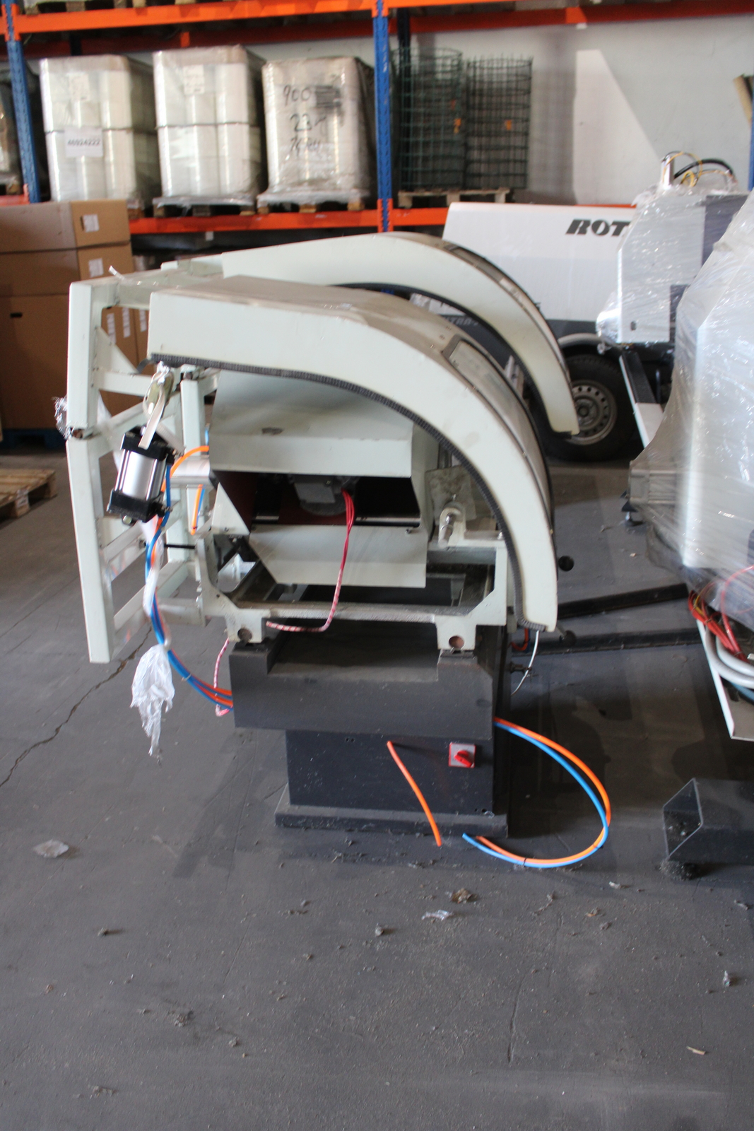 Dupla fejű vágófűrész PVC profilokhoz BOHMAN Machinery 13