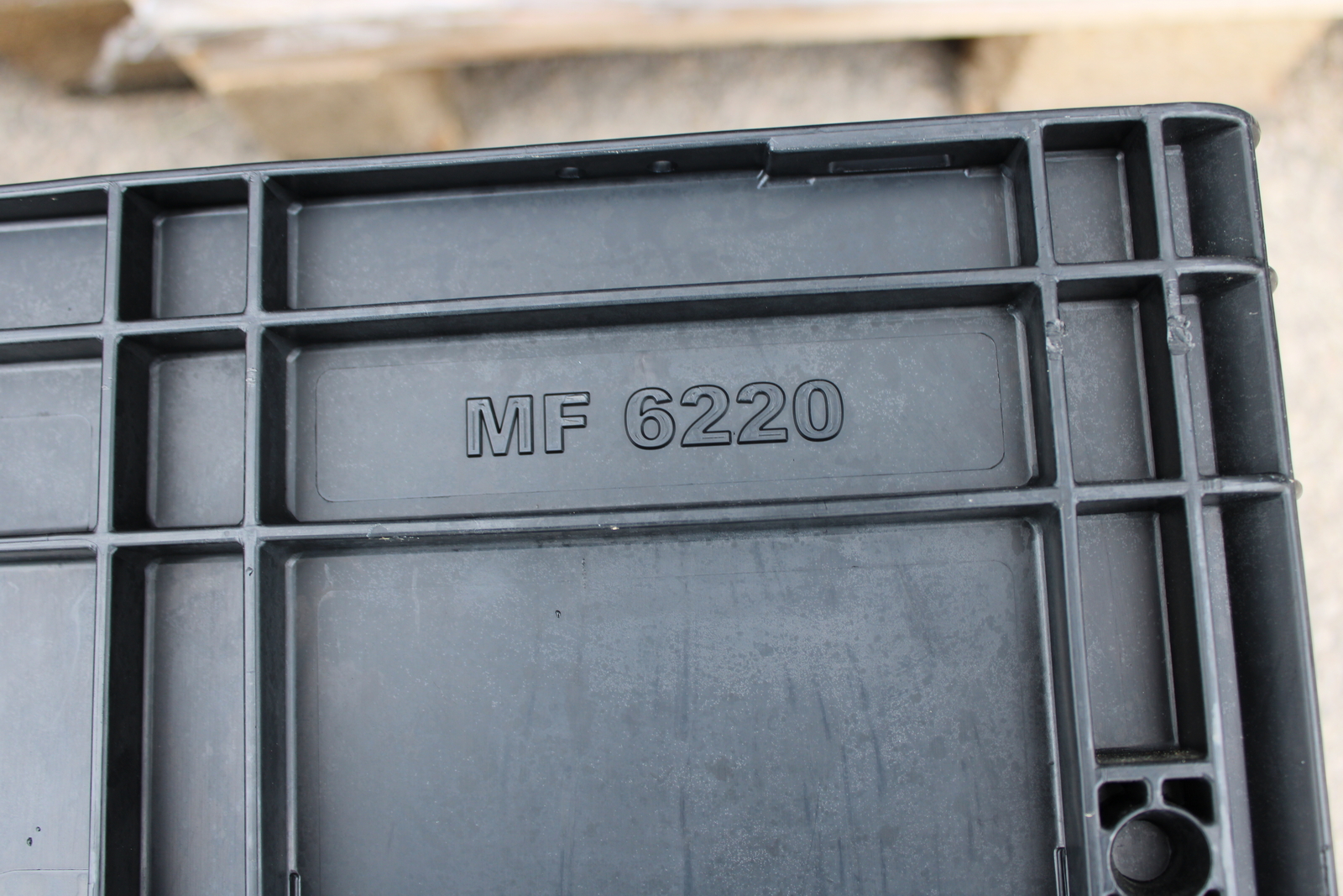Láda (MF6220) 3