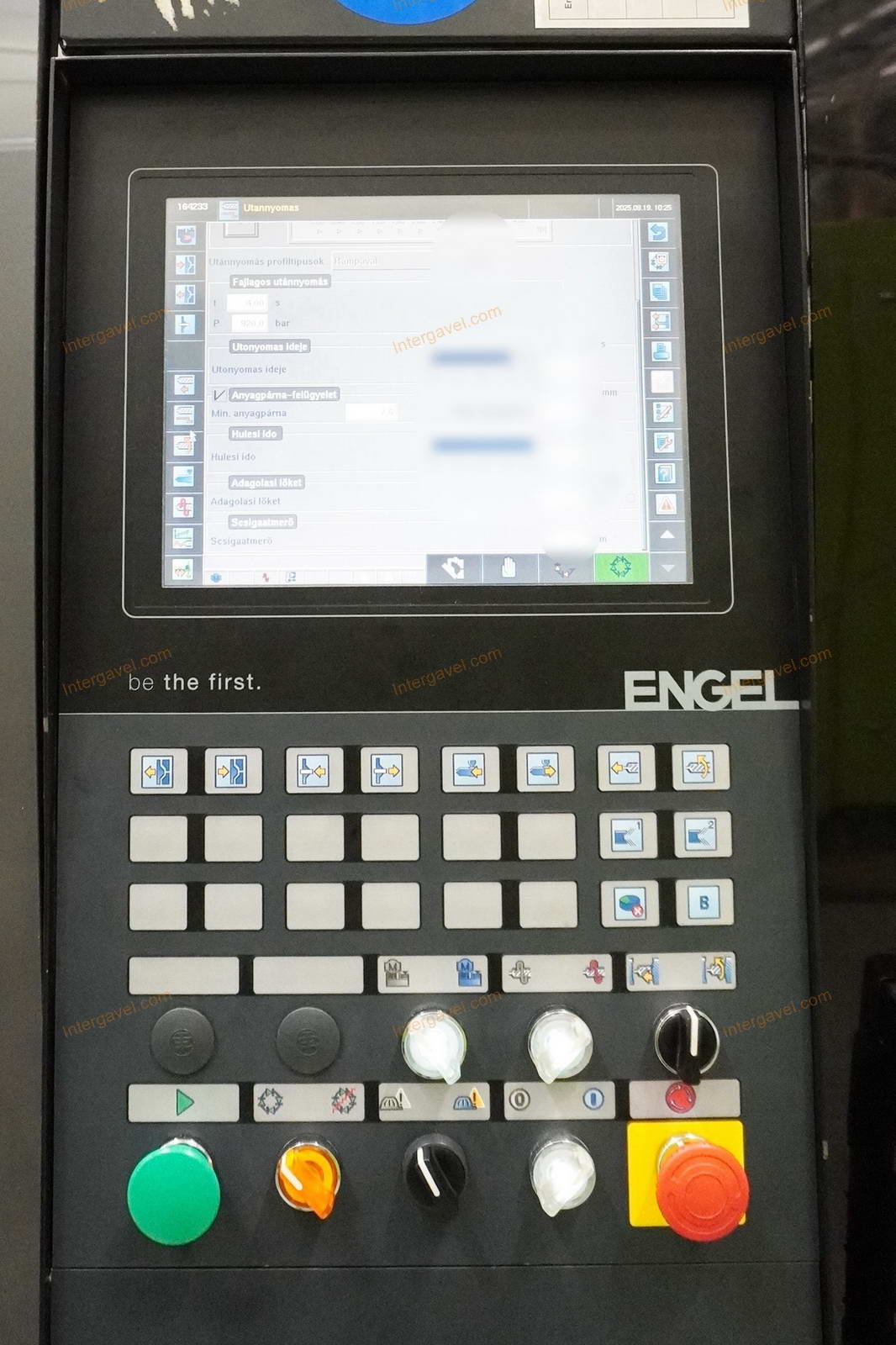 Fröccsöntő gép - Engel, Victory 330/60 Tech 3