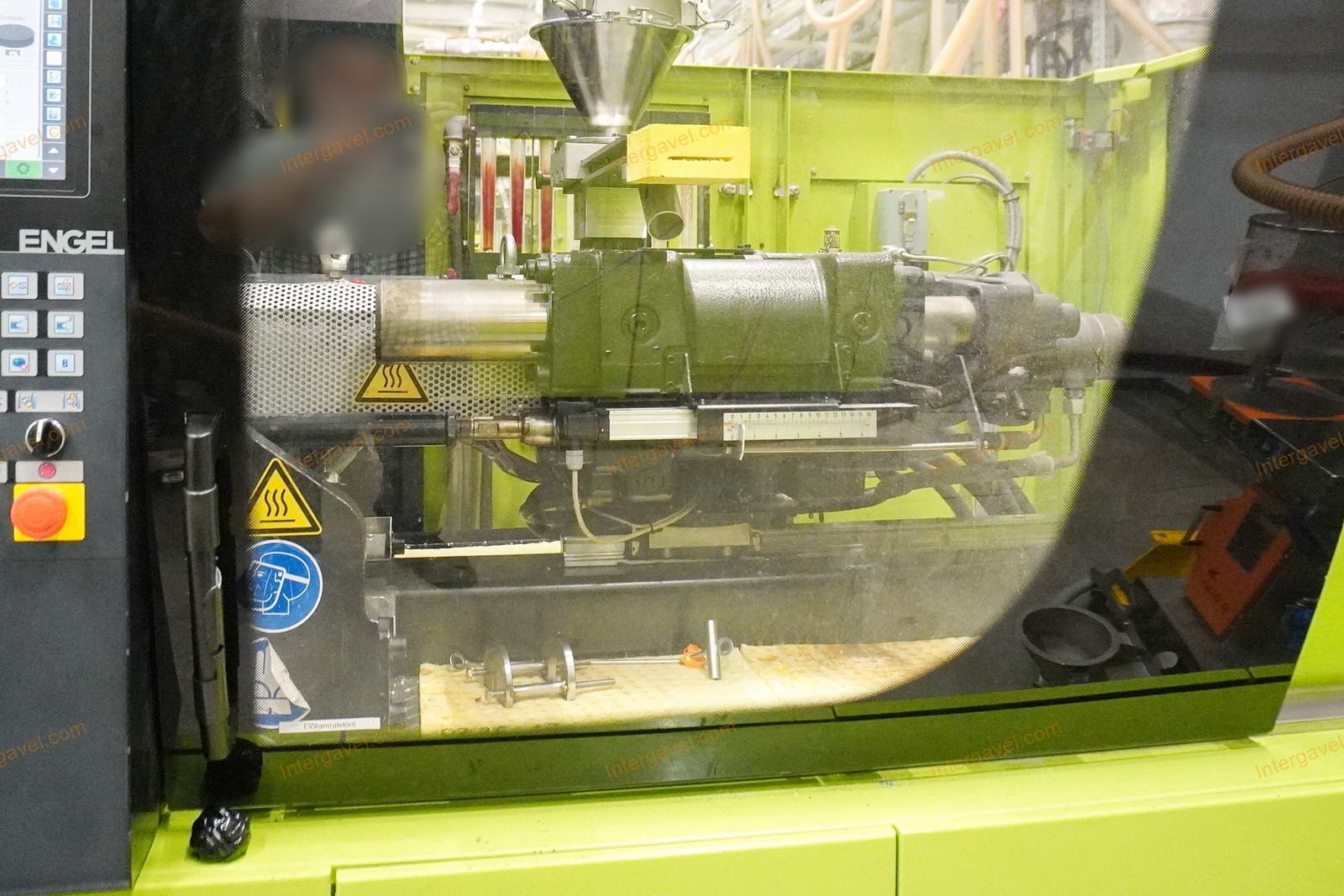 Fröccsöntő gép - Engel, Victory 330/60 Tech 6