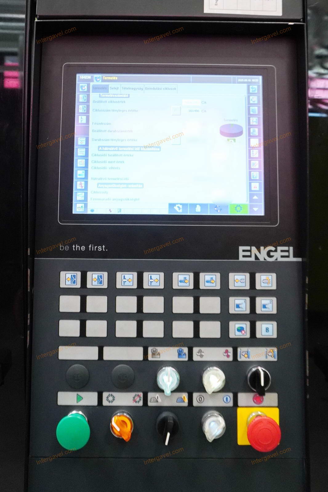 Fröccsöntő gép - Engel, Victory 330/60 Tech 3